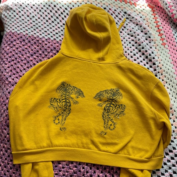 Bluenotes Cropped Hoodie - Picture 2 of 3